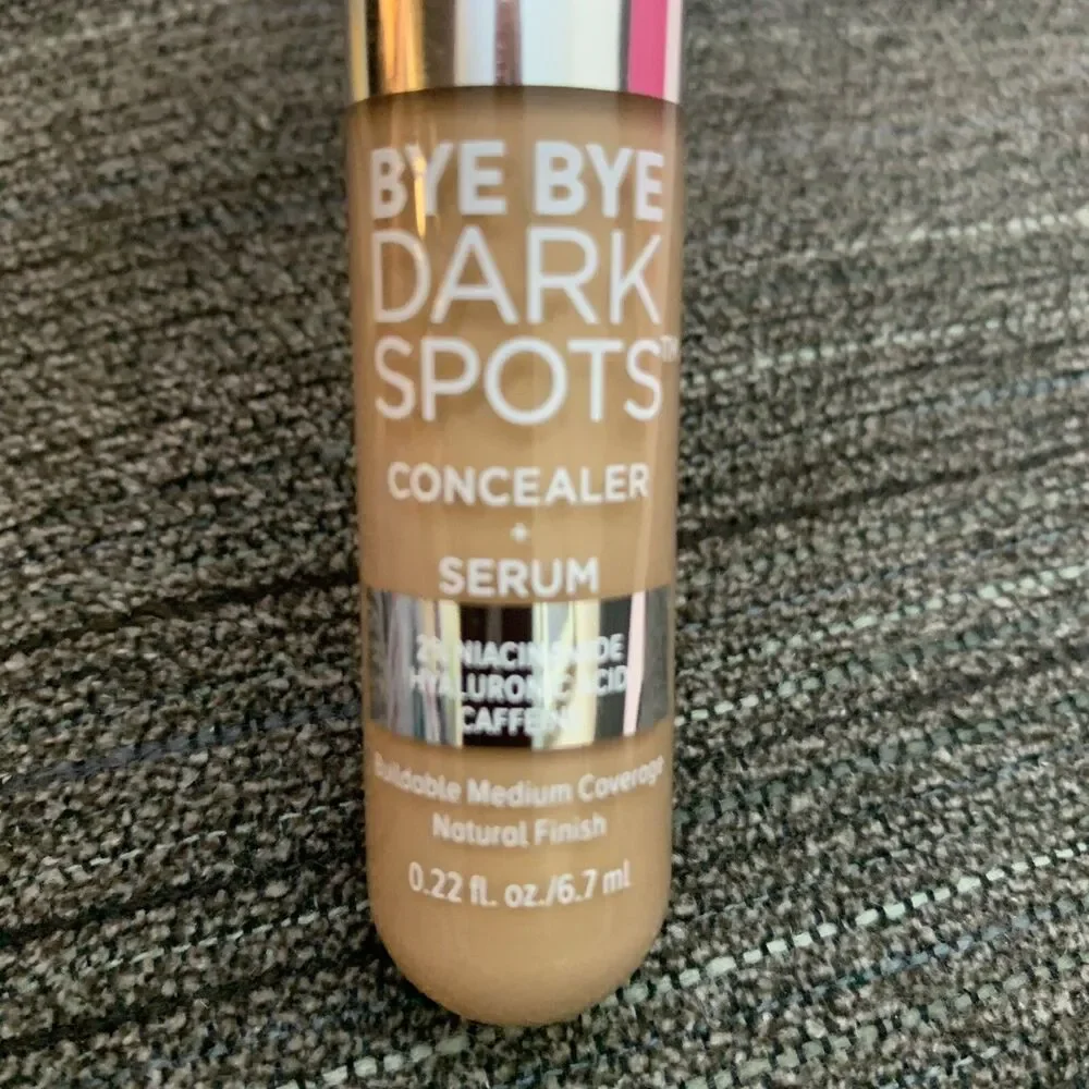 It Cosmetics Bye Bye Dark Spots Concealer + Serum - 40 Tan Cool - 0.22 oz Eye - Picture 2 of 4